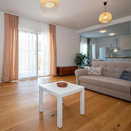 Apartman Nikola *